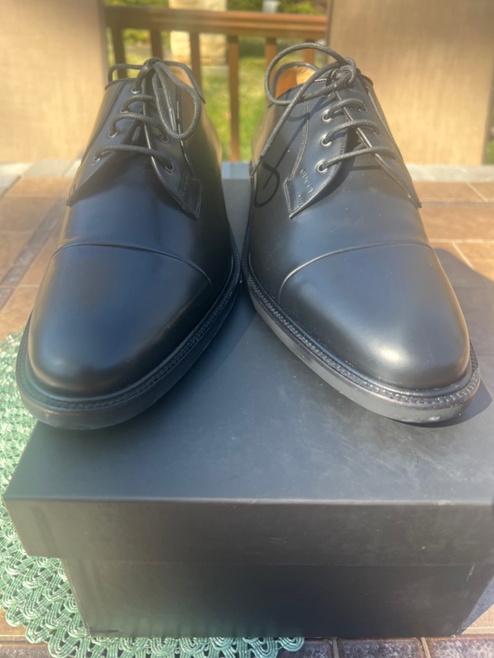 Gucci Black Leather Cap-Toe Derby Lace-Up Shoes - Picture 10 of 14